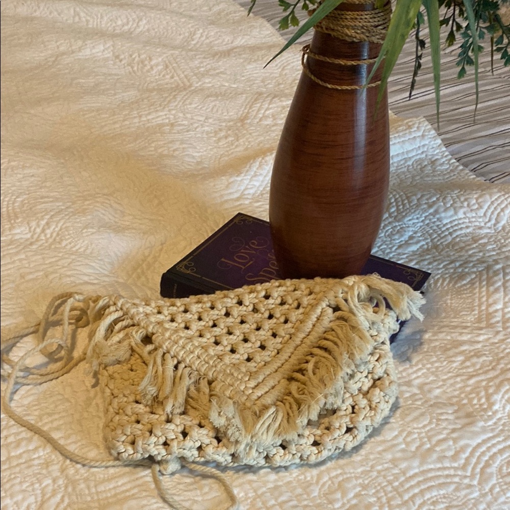 Handcrafted Cream Macramè Festival Purse